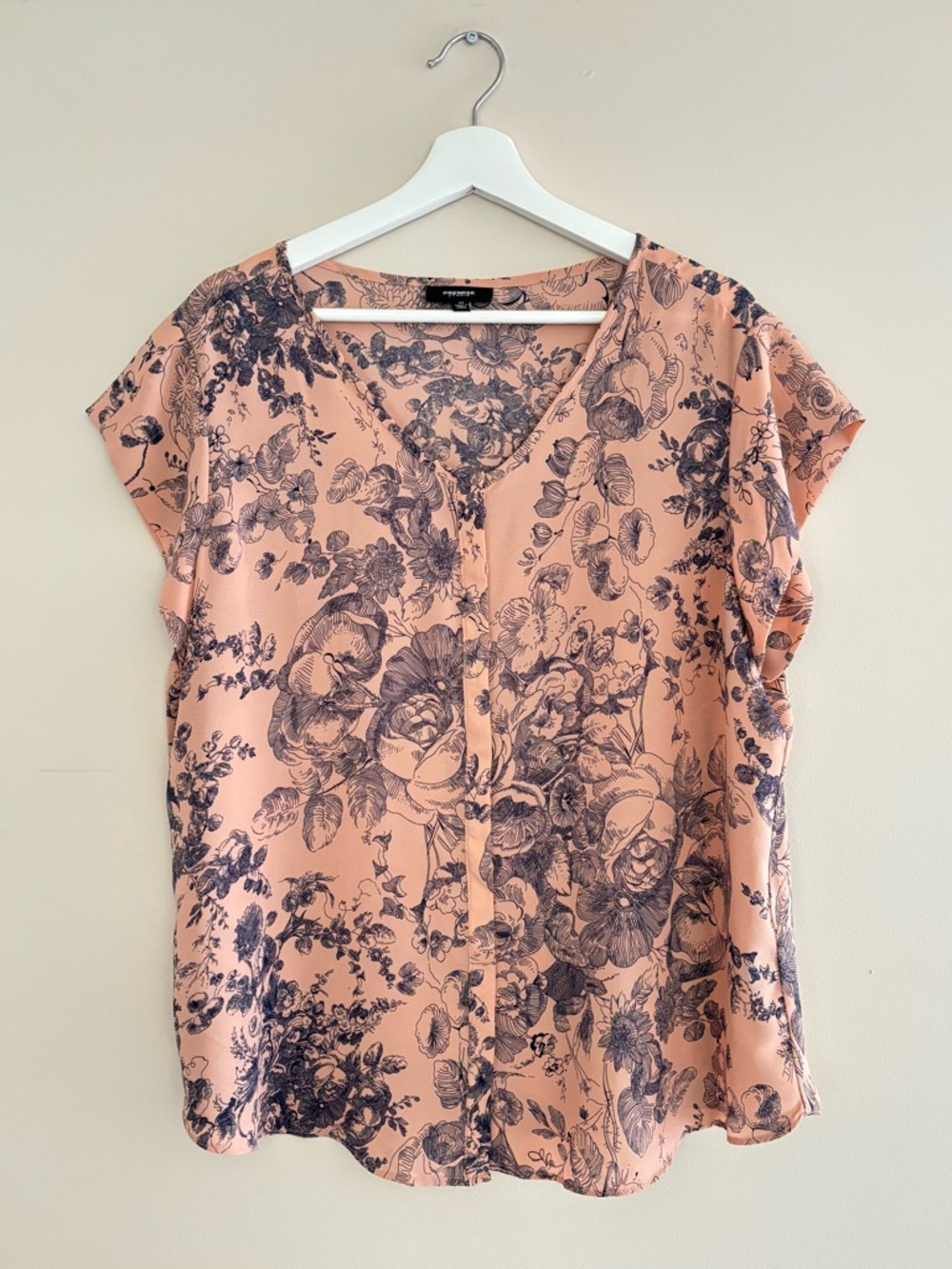 Premise Studio V-Neck Floral Print Blouse Size XL Black/Navy Top Pre-Owned